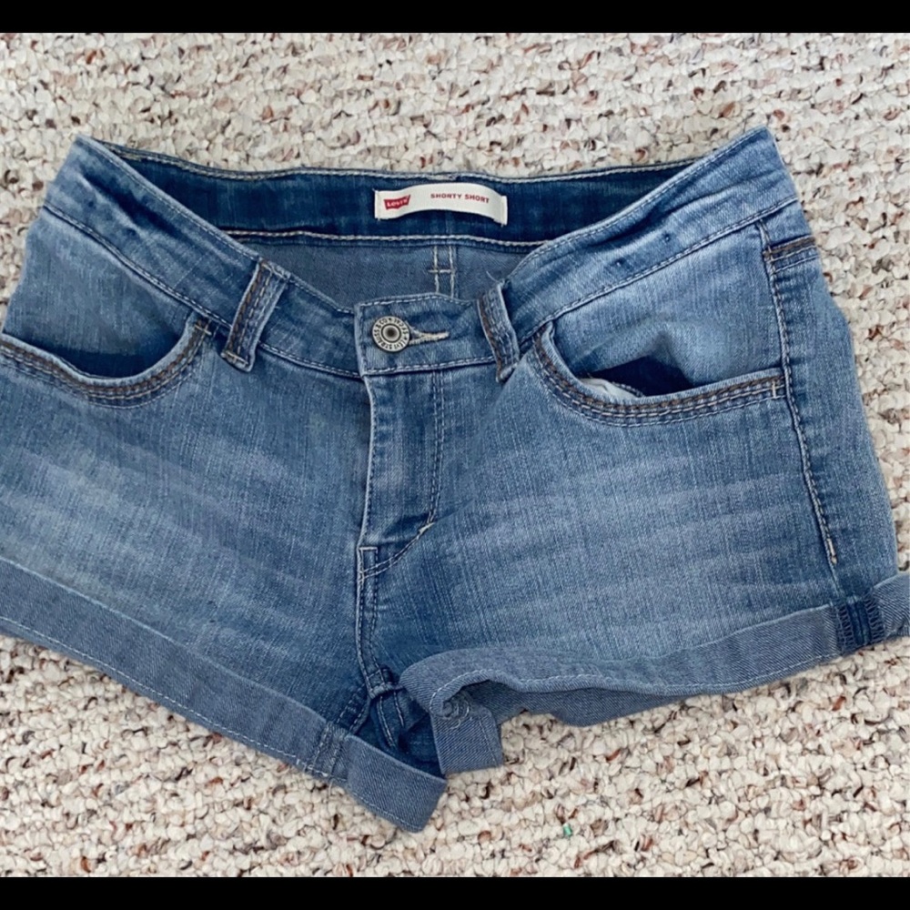 Girls Levi’s Shorty Shorts